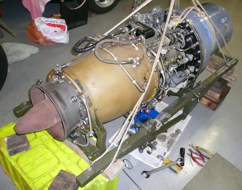 Astazou helicopter engine